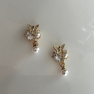 Pearl Butterflies #22 (2pcs) / Zircon Luxury Charm